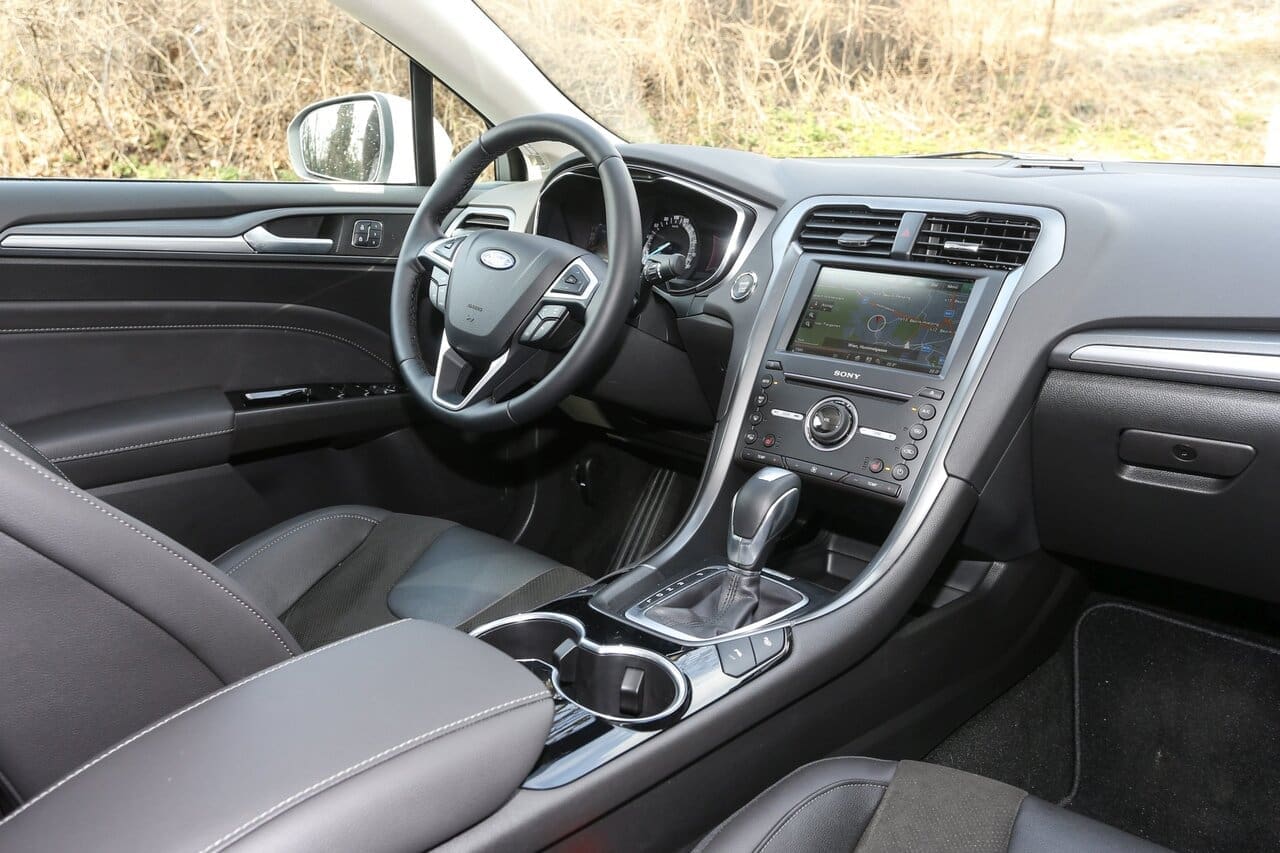 ford_mondeo_hybrid_04_may