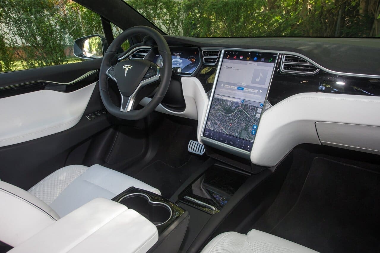 tesla_model_x_36_may