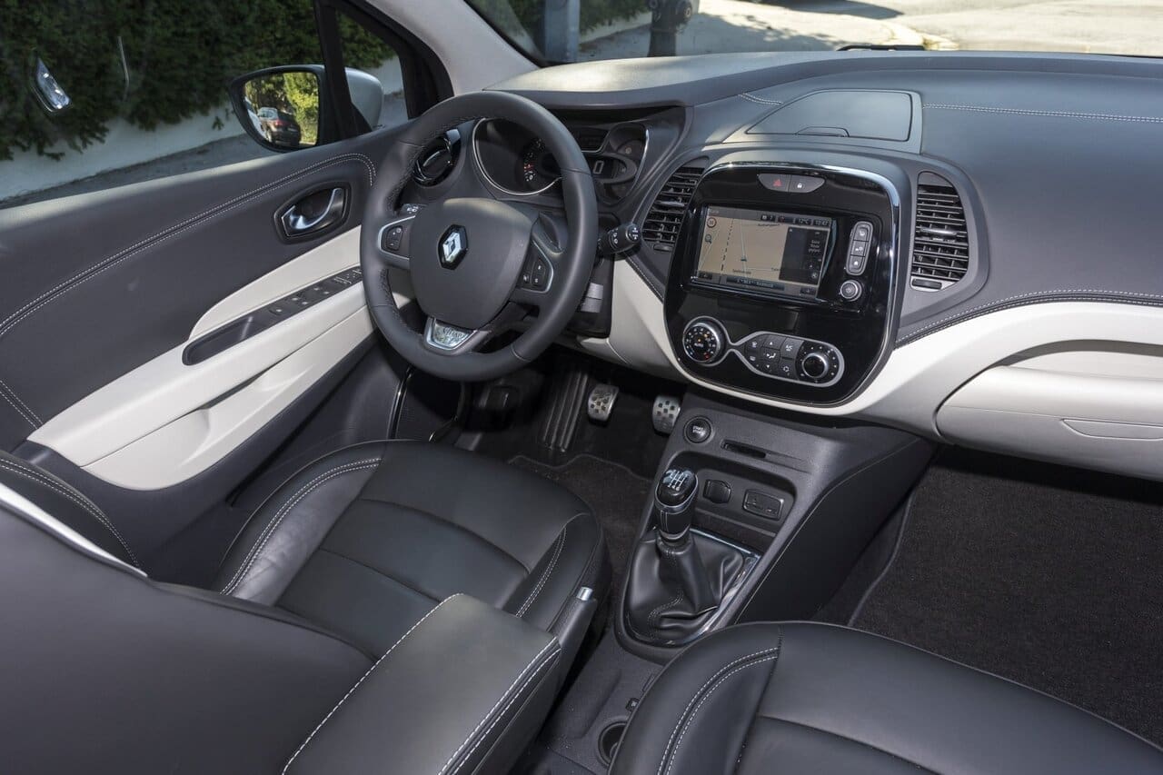 renault_captur_04_may