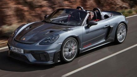 Premiere Porsche 718 Spyder RS (Vorbeifahrt)