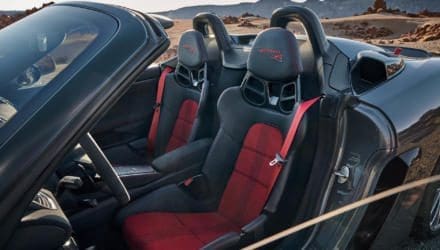 Premiere Porsche 718 Spyder RS (Sitze)